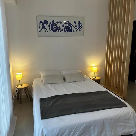 Super Plein Centre Апартаменты *